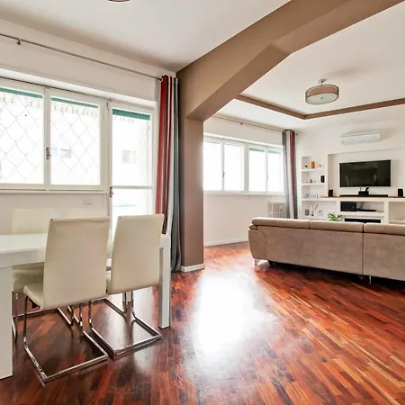 Vaticano * * * * * - Luxury Flat 로마